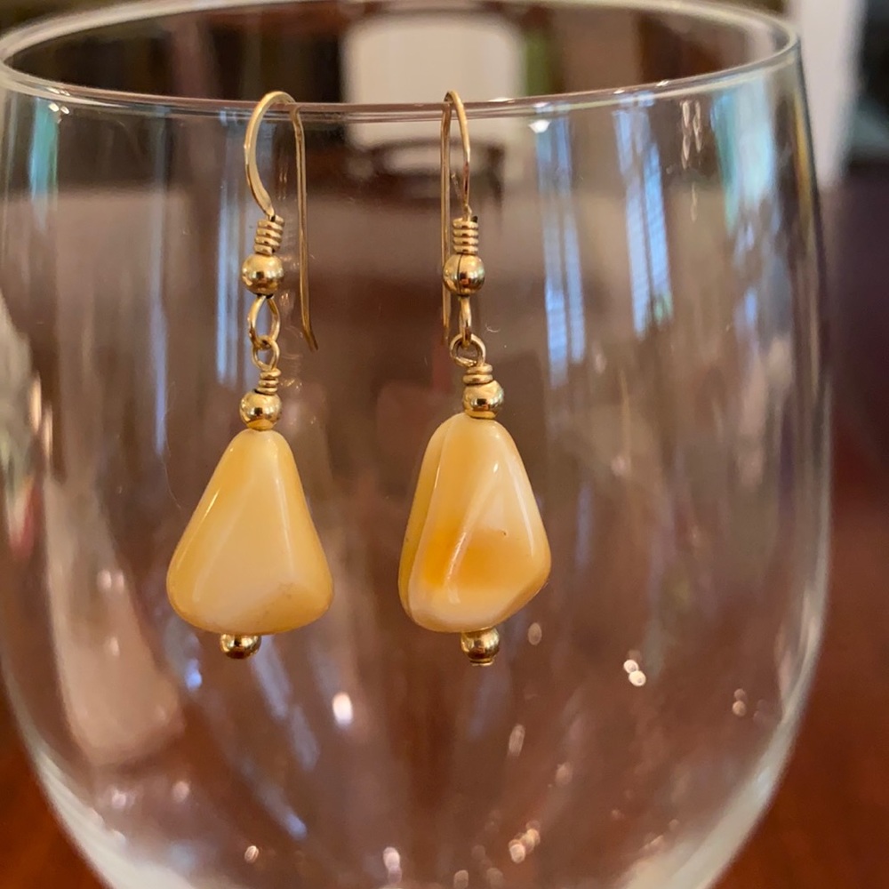 Yellow Stone Handmade Earrings Gold Vintage Retro Preppy Coastal Grandma Drop